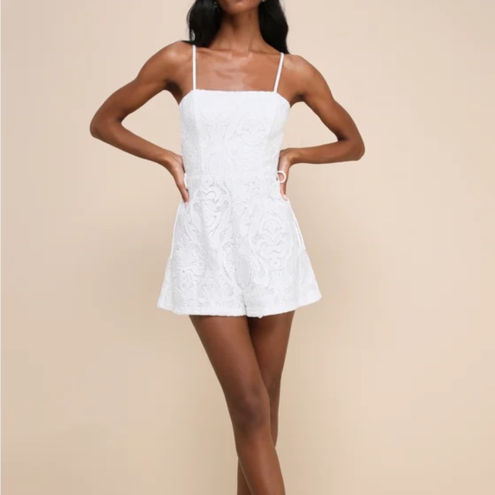 White Lace Sleeveless Lace-Up Romper